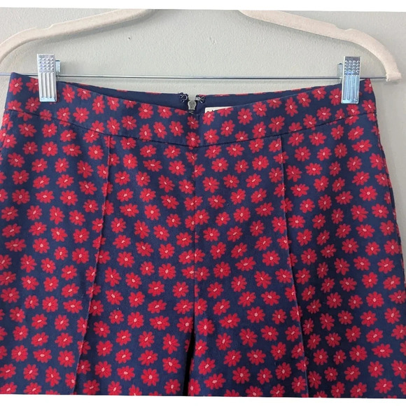 Alice + Olivia Michiko Front-Pintuck Daisy Cropped Pant - Picture 5 of 8